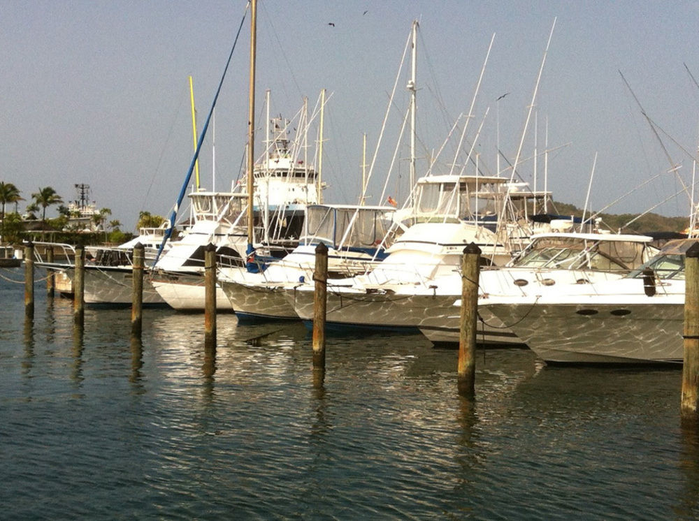 Coral Cove Marina Hotel Chaguaramas 外观 照片